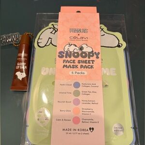 Snoopy Celavi 5 Masks & Lip Gloss